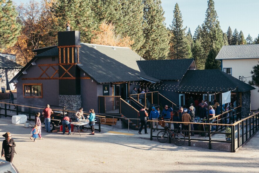 More Photos Of 1612 S Mount Shasta Blvd, Mount Shasta Hotel For Sale