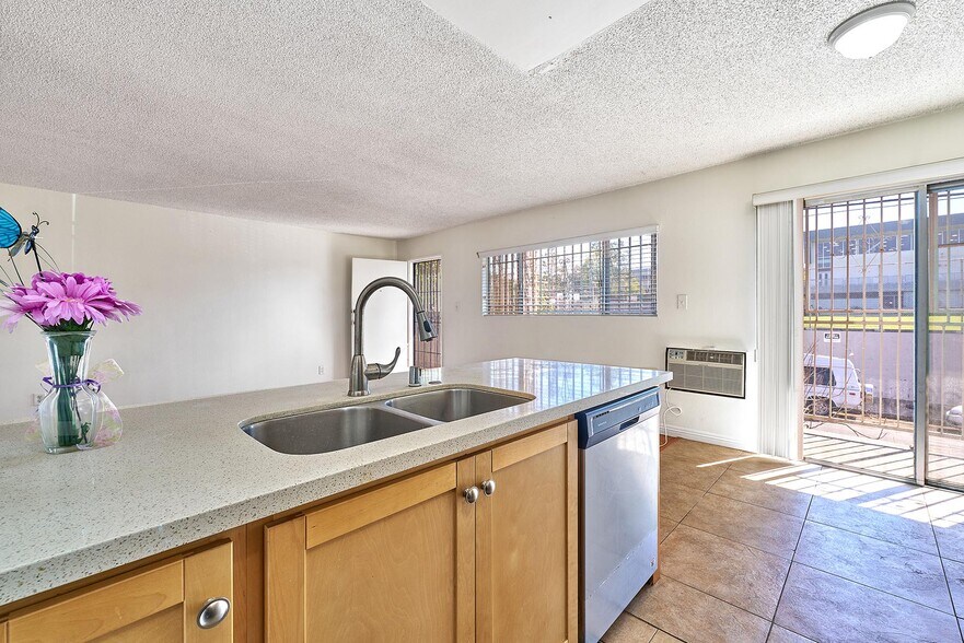 More Photos Of 1056 Dewey Ave, Los Angeles Apartments For Sale