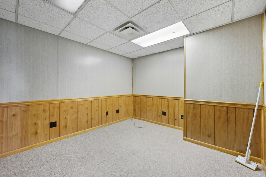 More Photos Of 1512 Cassat Ave, Jacksonville Freestanding For Sale