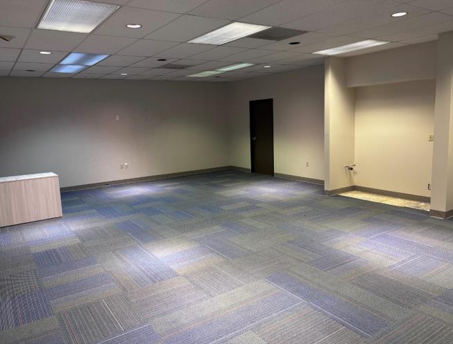 More Photos Of 10551-10583 Lackman Rd, Lenexa Flex For Lease