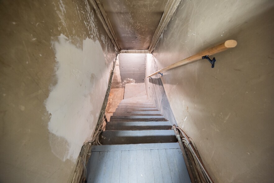 More Photos Of 6982-6984 Saint-Hubert Rue, Montréal Storefront Retail Residential For Sale