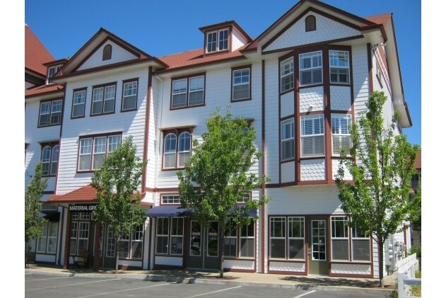 More Photos Of 220 Windsor River Rd, Windsor Apartments For Sale