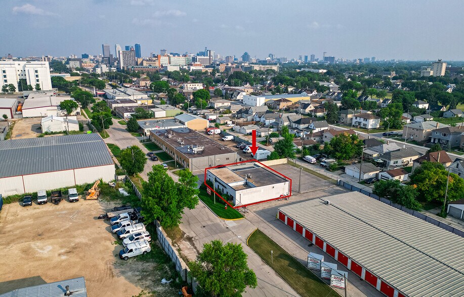 More Photos Of 1000 Elgin Av, Winnipeg Office For Lease