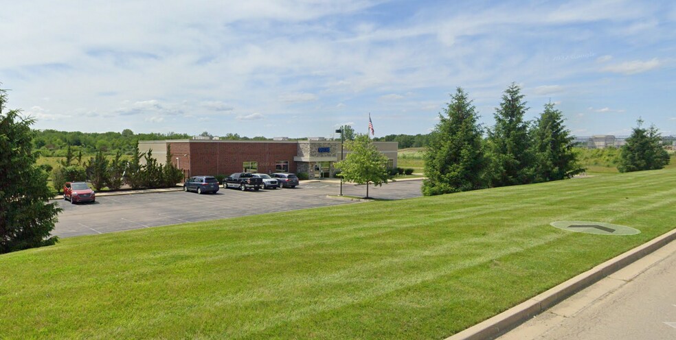 More Photos Of 1051 Channingway Dr, Fairborn Office For Sale