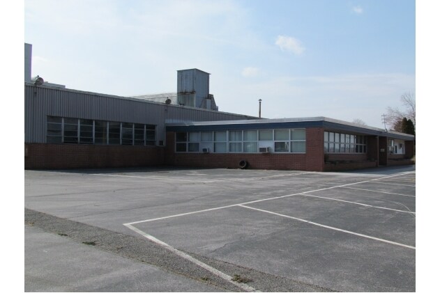 More Photos Of 150 Birch Hill Rd, Shoemakersville Warehouse For Sale