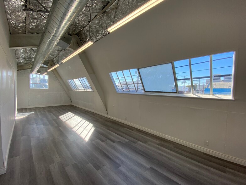 More Photos Of 2100-2106 Pontius Ave, Los Angeles Warehouse For Lease