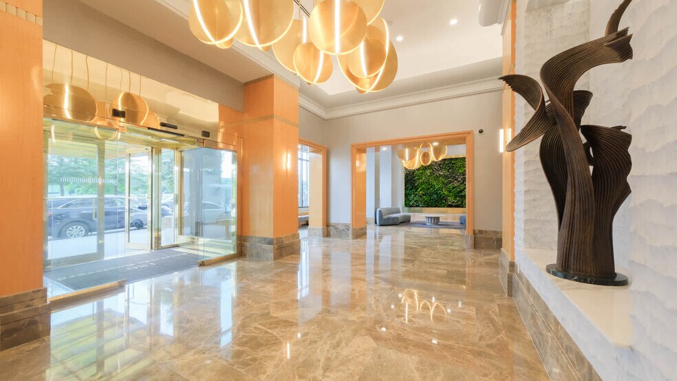 More Photos Of 180-194 Riverside Blvd, New York Apartments For Lease