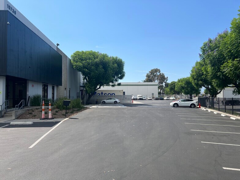 More Photos Of 15736 E Valley Blvd, City of Industry Warehouse For Lease