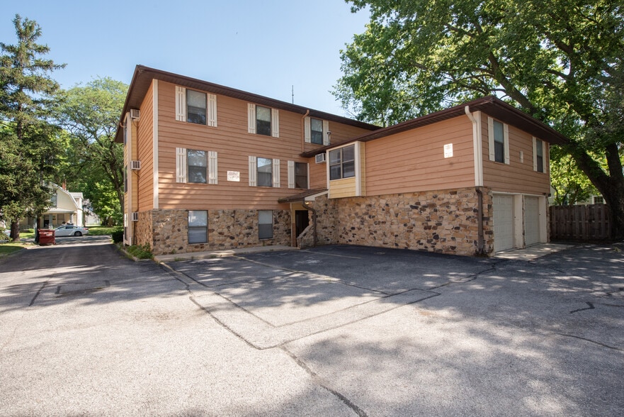 More Photos Of 515 W Stadium Ave, West Lafayette Apartments For Sale