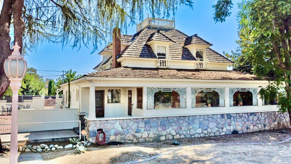 More Photos Of 2048 Mentone Blvd, Mentone Storefront Retail Residential For Sale