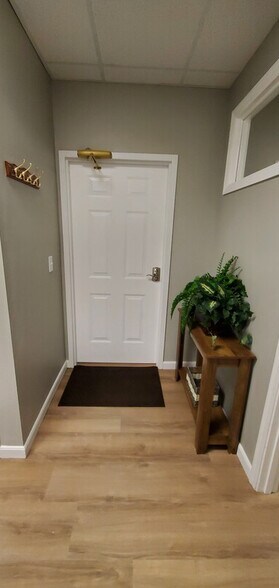 More Photos Of 6900 Houston Rd, Florence Office Residential For Lease