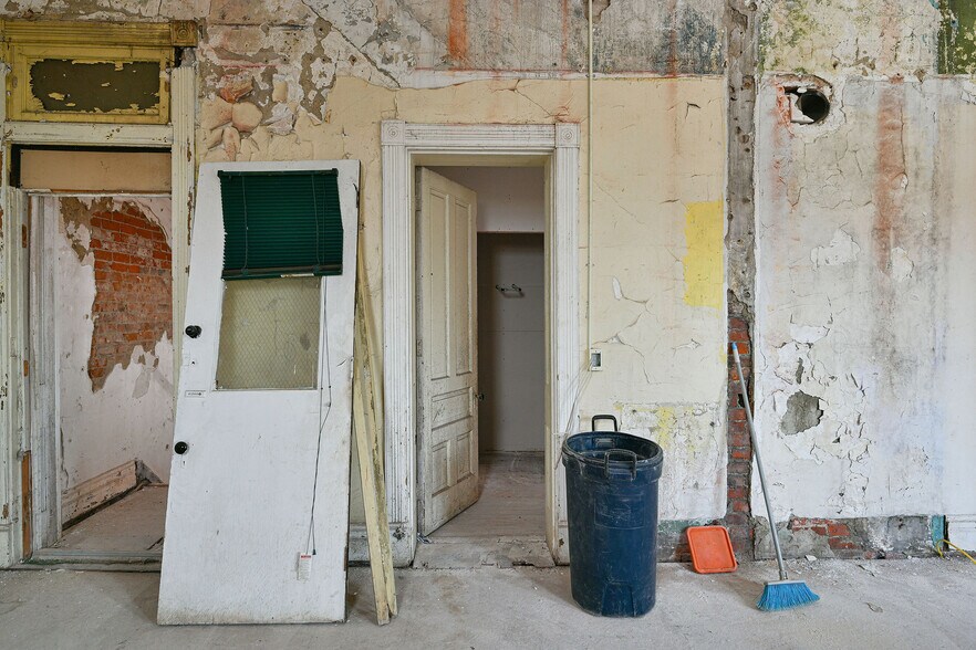 More Photos Of 1913 Central Ave, Cincinnati Office Residential For Sale