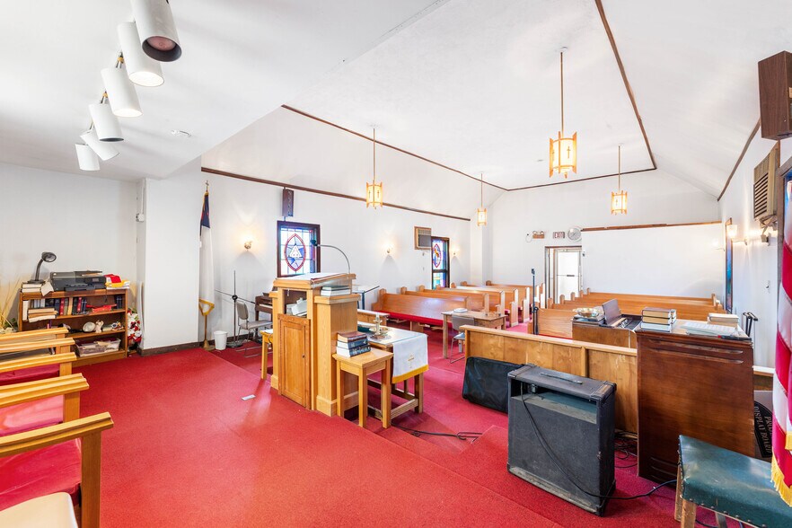 More Photos Of 900 E Baltimore Ave, Linden Specialty For Sale