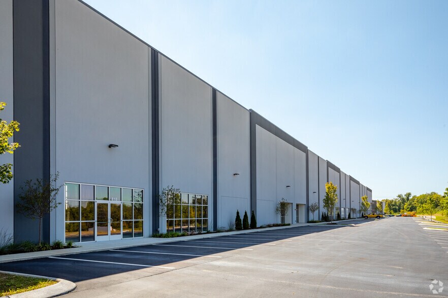 More Photos Of 1785 Reynolds Rd, Nashville Warehouse For Lease