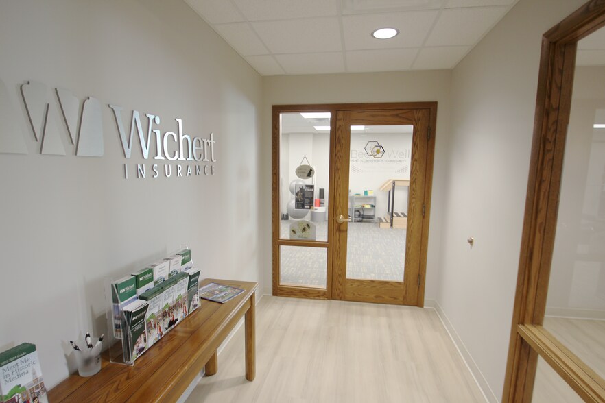 More Photos Of 119 N Court St, Medina Office Residential For Lease