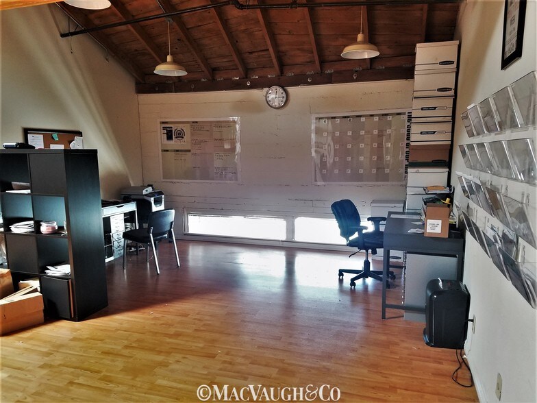 More Photos Of 300 S Raymond Ave, Pasadena Loft Creative Space For Lease