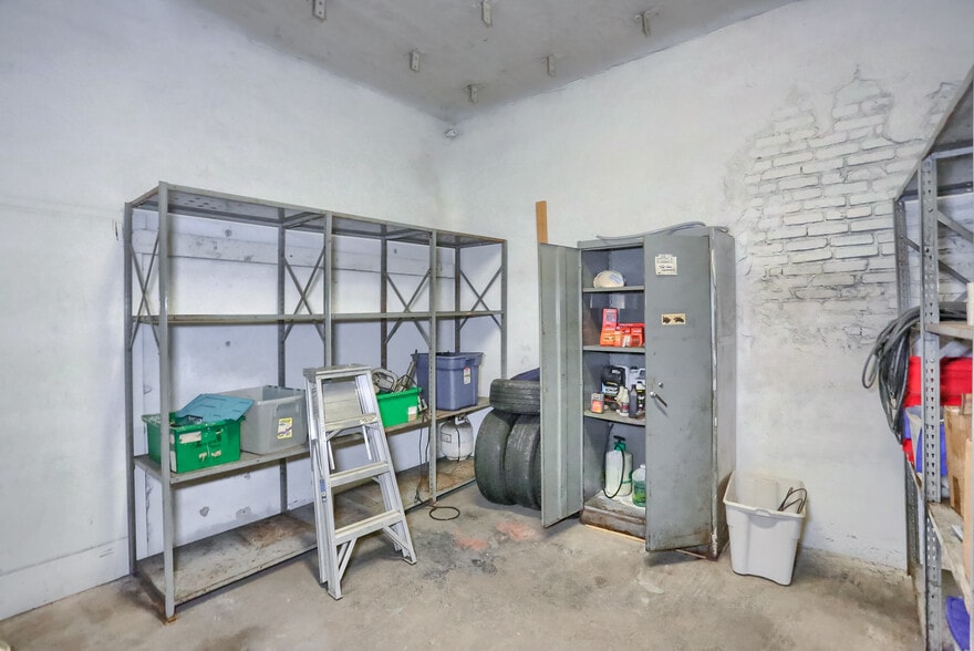 More Photos Of 97 Helen St, McKees Rocks Warehouse For Sale