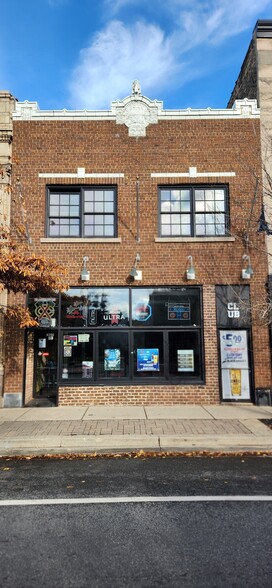 Primary Photo Of 1938 W Irving Park Rd, Chicago Storefront Retail Office For Sale