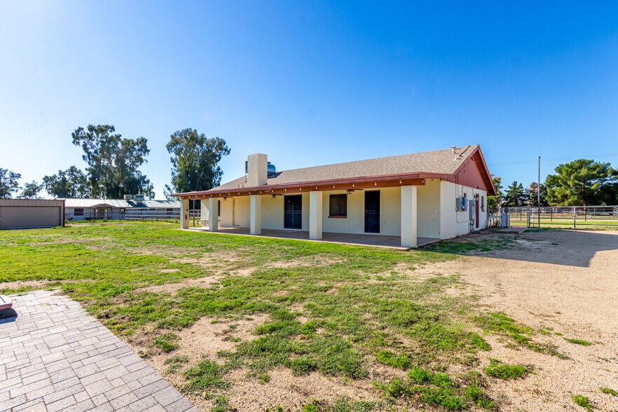 More Photos Of 7425 N Alsup Rd, Litchfield Park Horse Stables For Sale