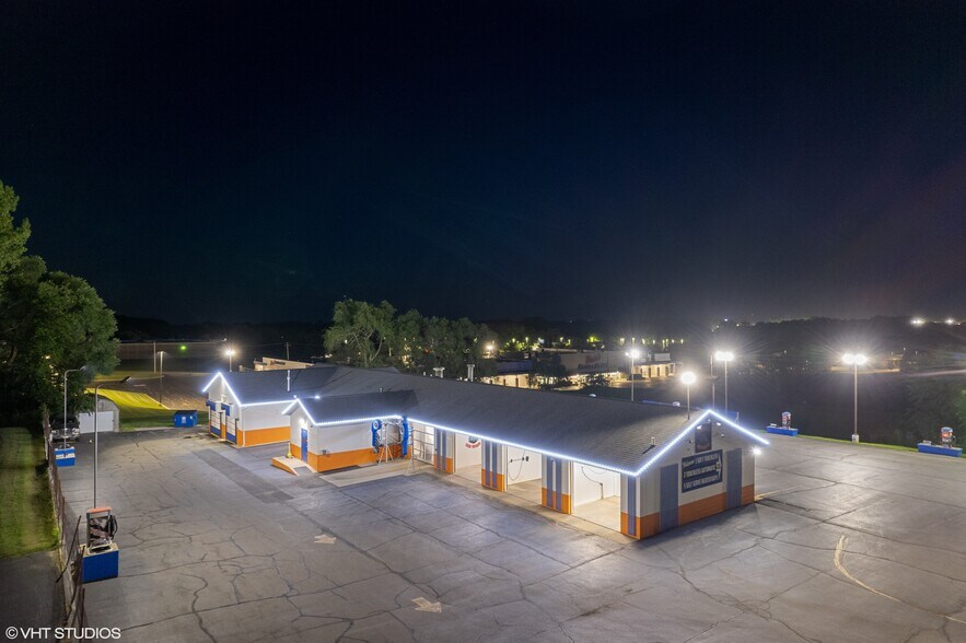 More Photos Of 731 Midwest Ct, Freeport Carwash For Sale