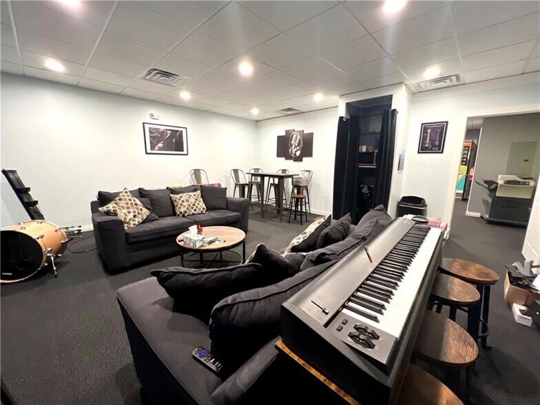 More Photos Of 550 W George St, Carmichaels Religious Facility For Sale