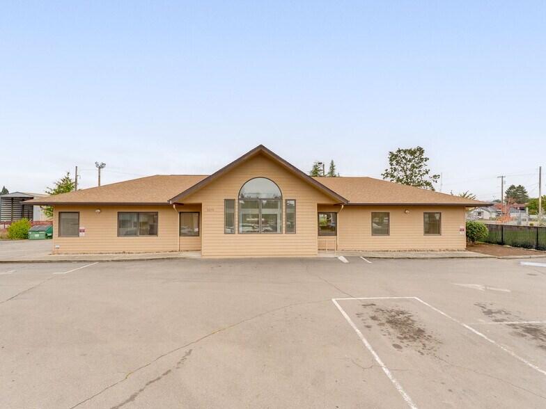 More Photos Of 2275 NE McDaniel Ln, Mcminnville Office For Lease