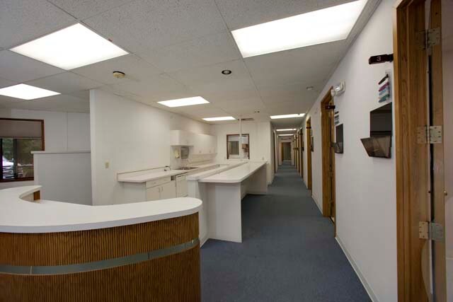 More Photos Of 1900-1912 NW Copper Oaks Cir, Blue Springs Medical For Sale