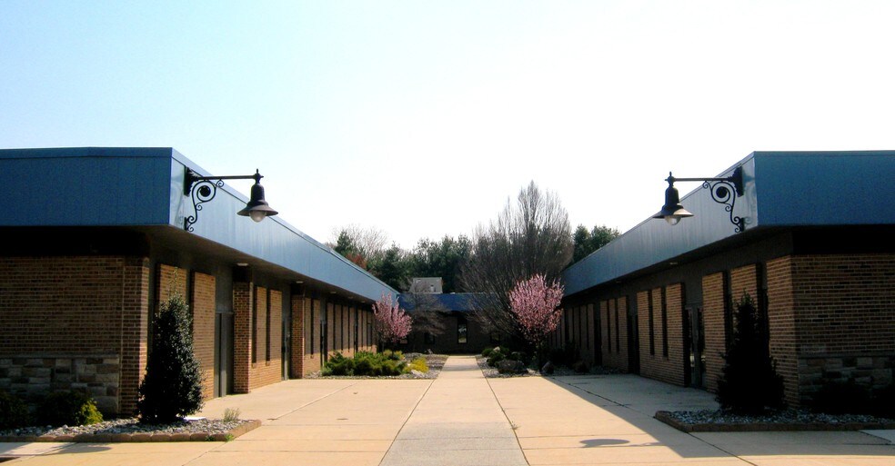 More Photos Of 3635 Quakerbridge Rd, Hamilton Medical For Lease