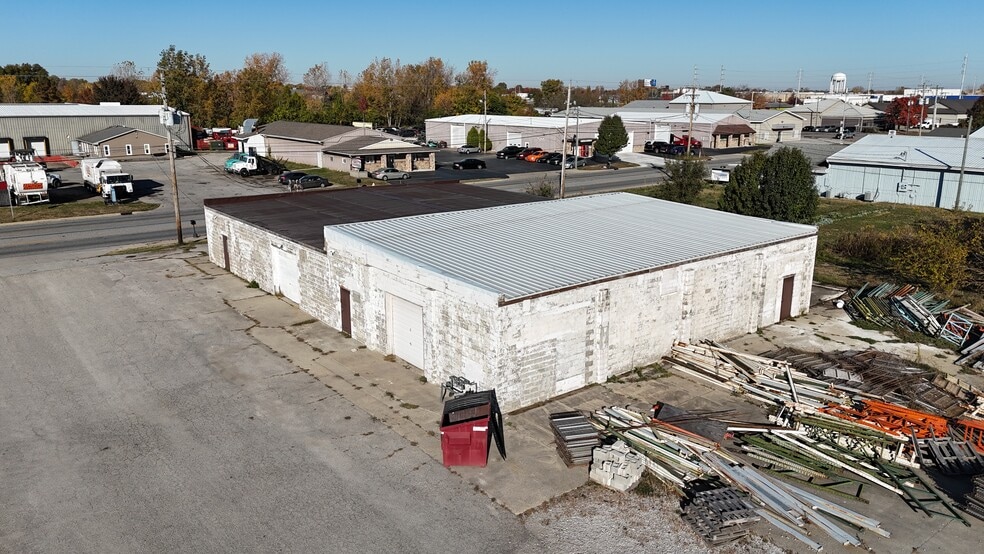 More Photos Of , Lafayette Industrial For Sale