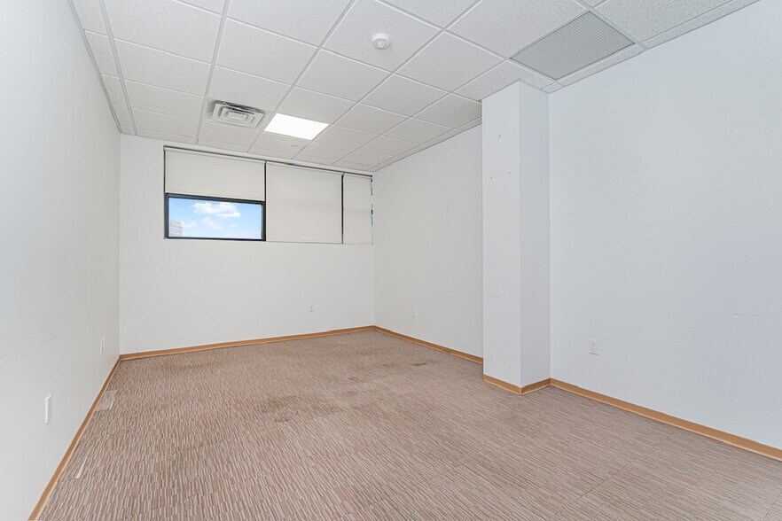 More Photos Of 360 Neptune Ave, Brooklyn Medical For Lease