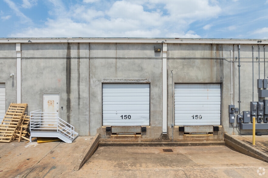 More Photos Of 2600 McHale Ct, Austin Unknown For Lease