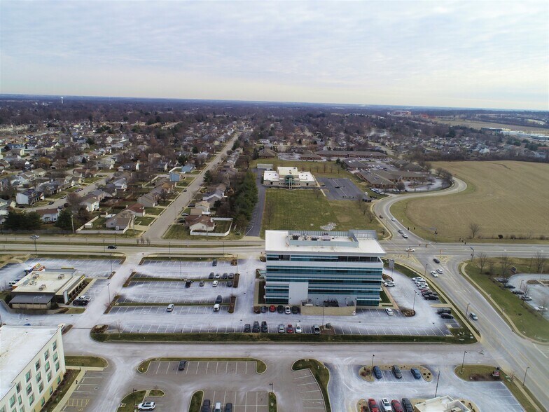 More Photos Of 1405 N Green Mount Rd, O'Fallon Office For Lease