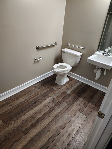 More Photos Of 160 Bastille Way, Fayetteville Office For Lease