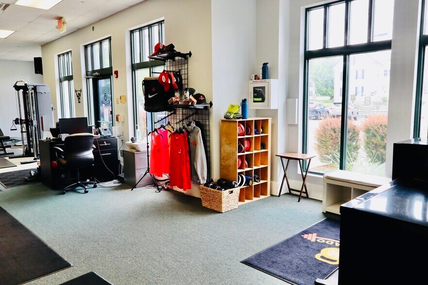 More Photos Of 246 Main St, Hudson Multifamily For Sale