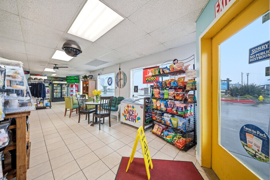 More Photos Of 101 S Miller St, Rockaway Beach Storefront Retail Residential For Sale