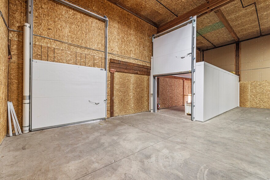 More Photos Of 615 S Spring St, Klamath Falls Warehouse For Lease