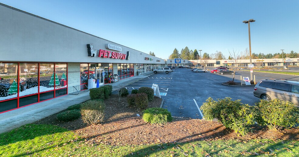 More Photos Of 4637-4695 Commercial St SE, Salem General Retail For Lease