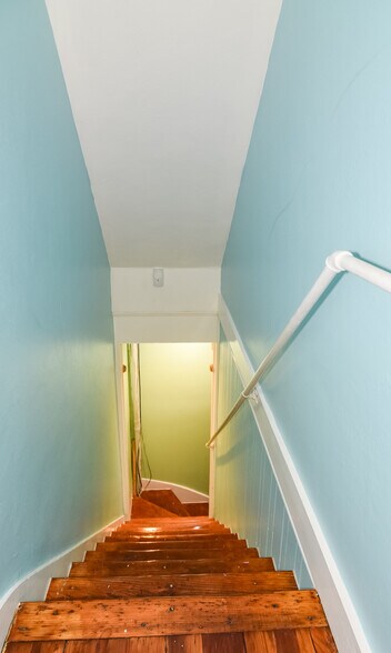 More Photos Of 3545 Chestnut Ave, Baltimore Office For Sale