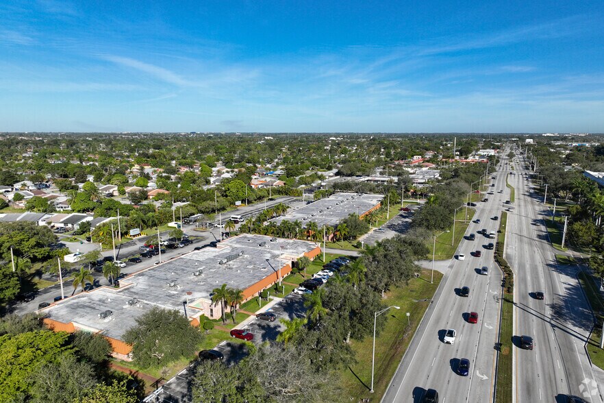 More Photos Of 541 S State Road 7, Margate Unknown For Lease