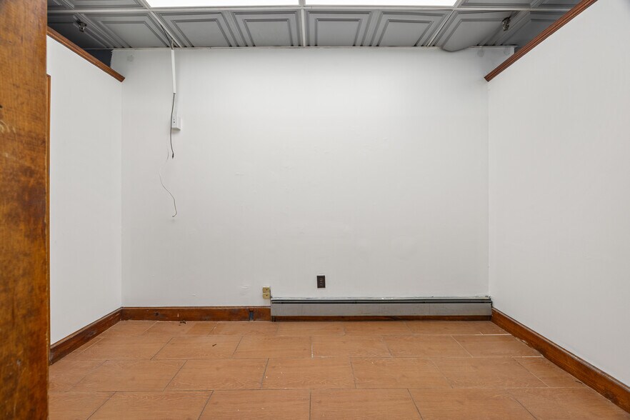 More Photos Of 45-44 Vernon Blvd, Long Island City Apartments For Lease