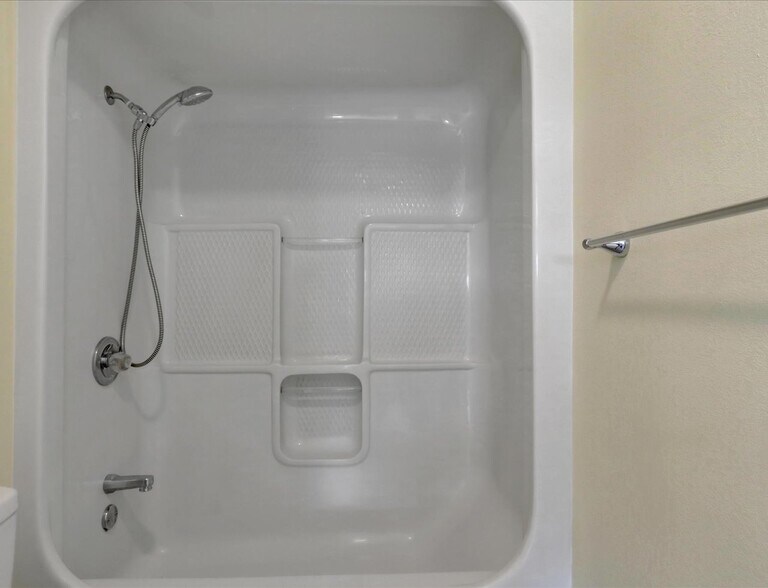 More Photos Of 1110 Cozy Acres Rd, Mountain Pine Apartments For Sale