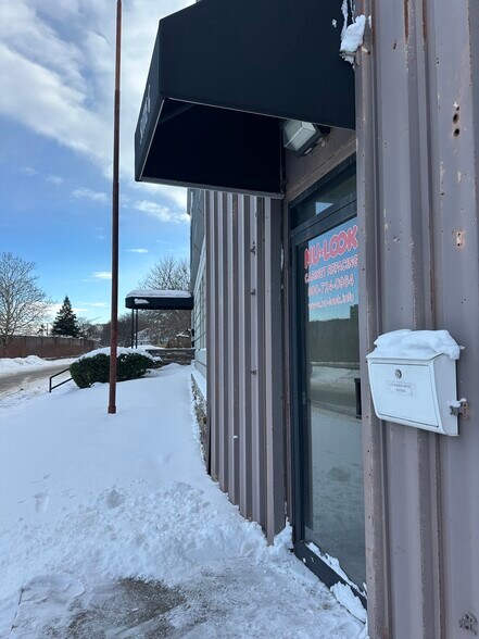 More Photos Of 107 Norris Dr, Rochester Warehouse For Lease