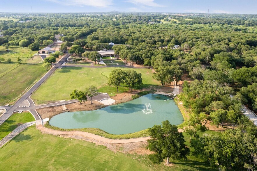 More Photos Of 1000 County Road 904, Joshua Golf Course Driving Range For Sale