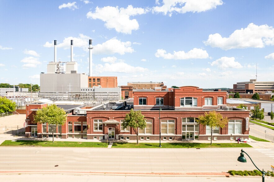 More Photos Of 701 E Washington Ave, Madison Loft Creative Space For Lease