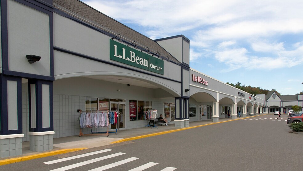 More Photos Of 35-45 Lafayette Rd, North Hampton Unknown For Lease