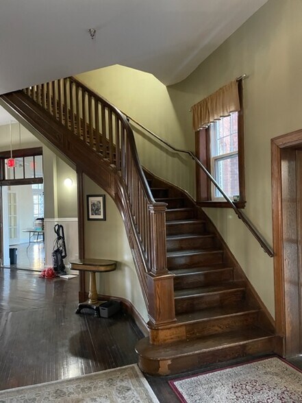 More Photos Of 158 Academy Lane Dr, Pence Springs Hotel For Sale