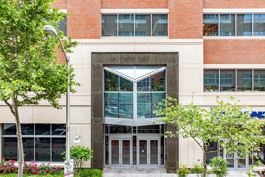 More Photos Of 800 W Baltimore St, Baltimore Office For Lease
