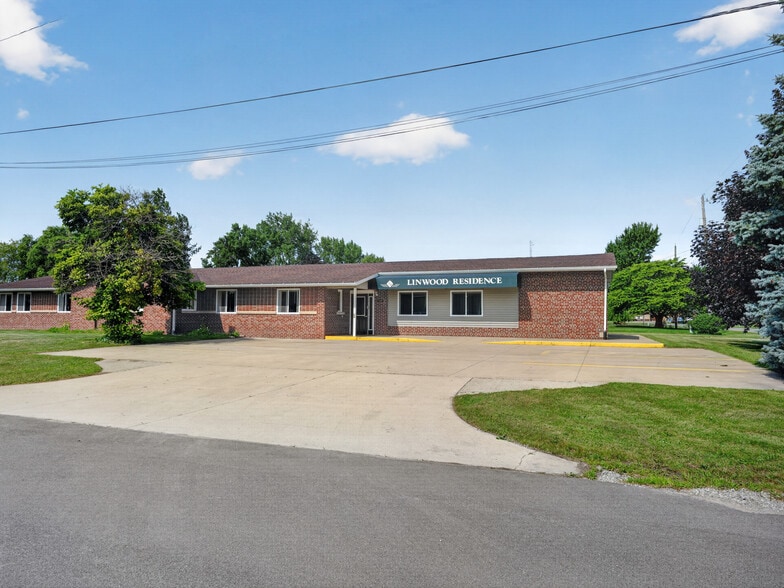 More Photos Of 200 S 4th St, Kawkawlin Assisted Living For Sale