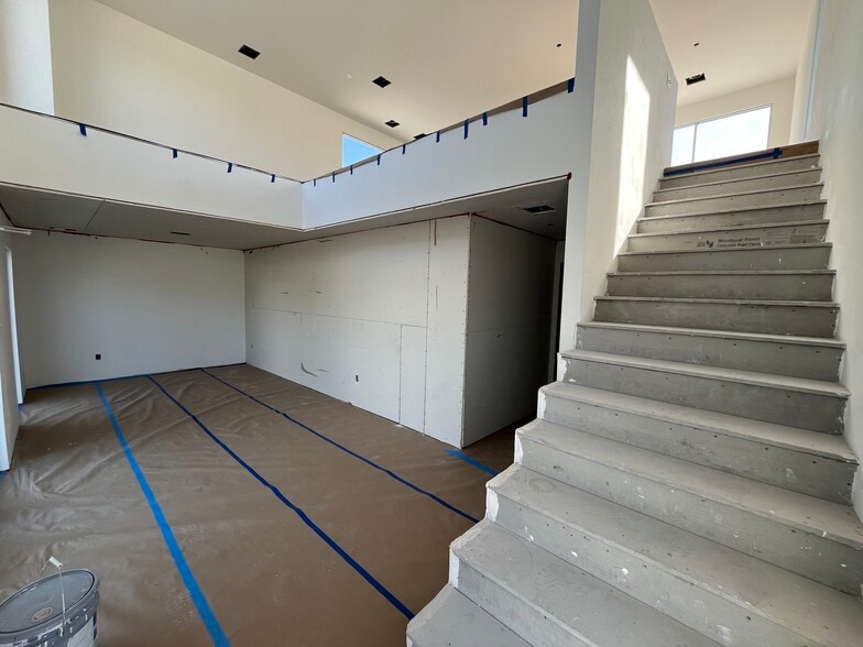 More Photos Of 907 Person St, Kissimmee Medical For Lease