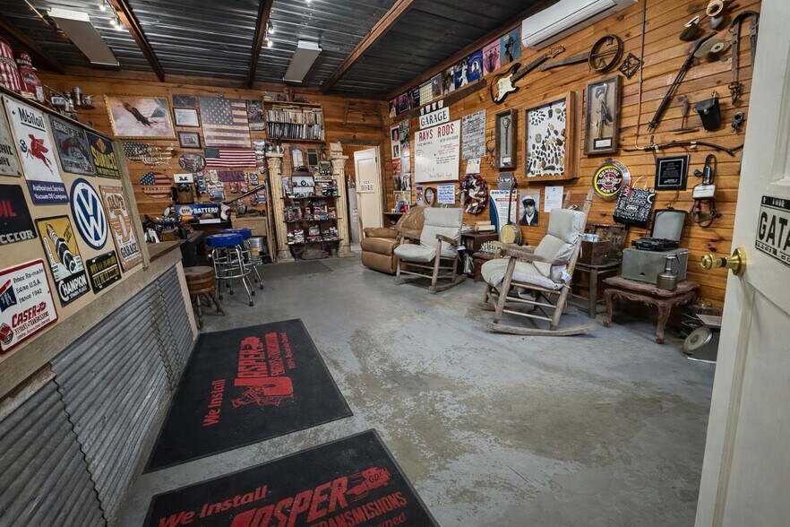 More Photos Of 11122 State Highway 58 S Hwy, Decatur Flex For Sale